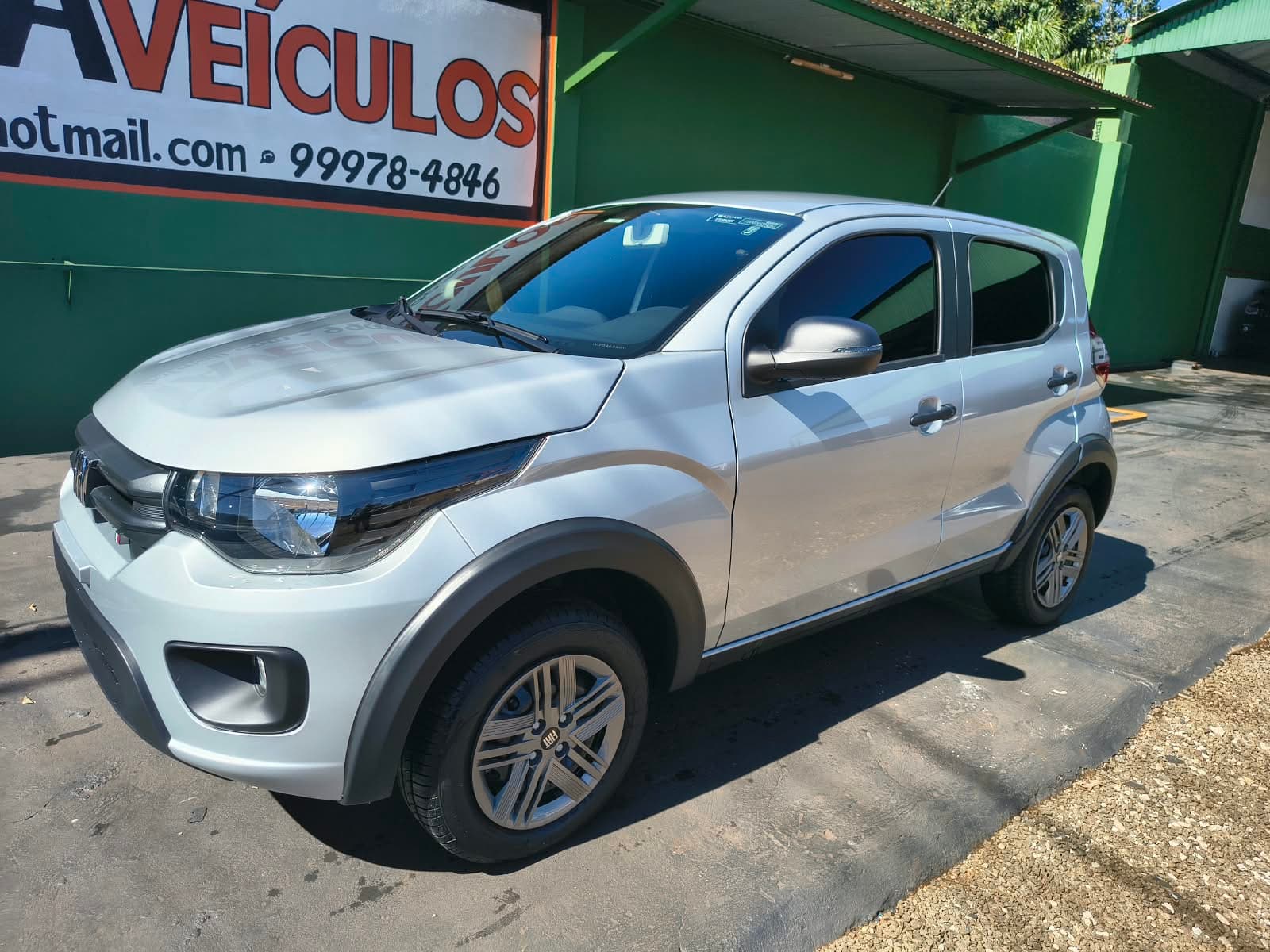 Fiat Mobi Prata