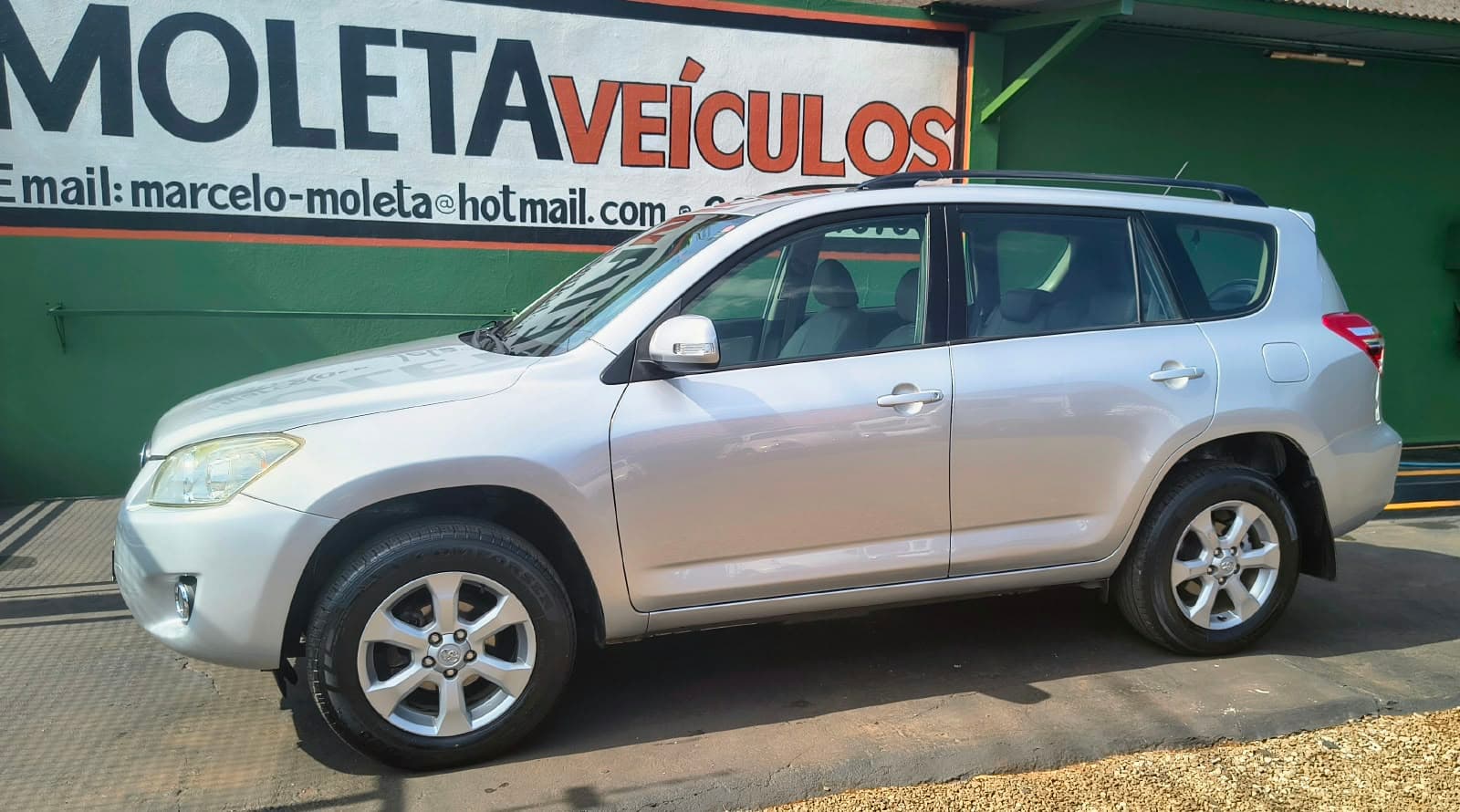 Toyota RAV4 Prata